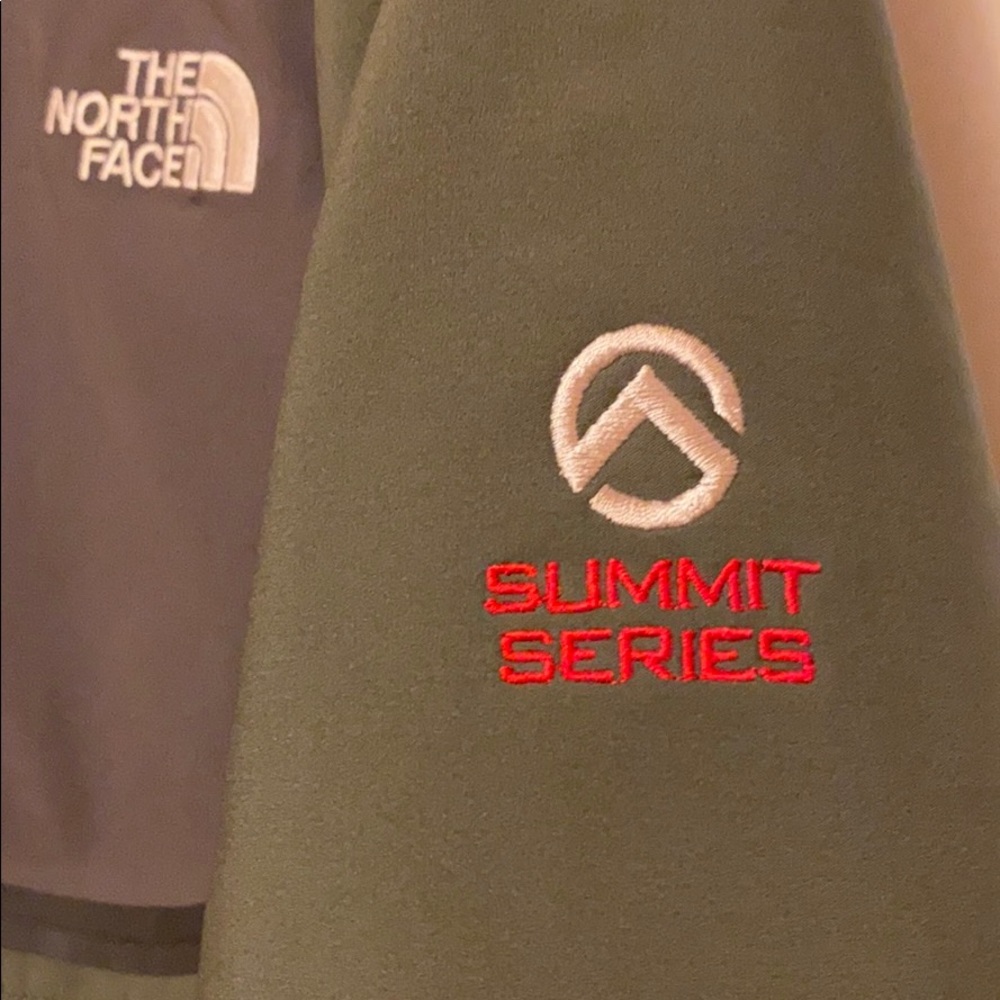 Men’s Northface jacket - Picture 3 of 7